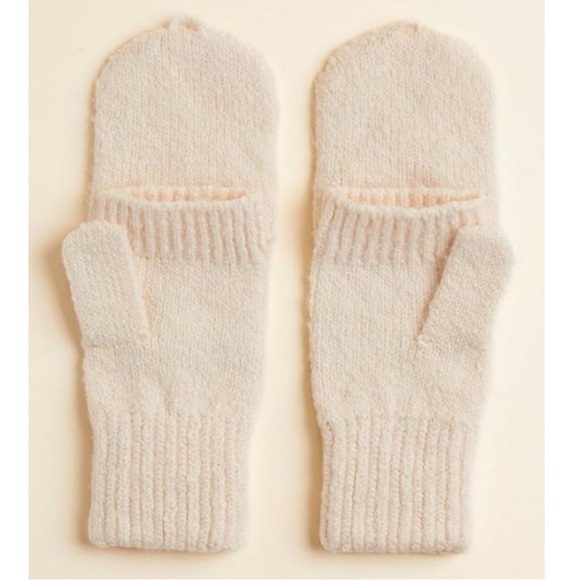 Torrid Cable Knit Gloves - Picture 2 of 4